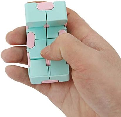 Infinity Cube Fidget Cube Toy Flippy Clain Fidget играчки за анксиозно олеснување на прсти играчки за деца и возрасни