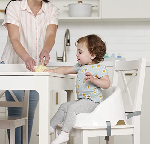 Regalo Baby Basics® Засилувачко Седиште, Бело, Безбедносен Ремен Со Три Точки, Лесно Избришлив, Цврст &засилувач; Издржлива Пластика