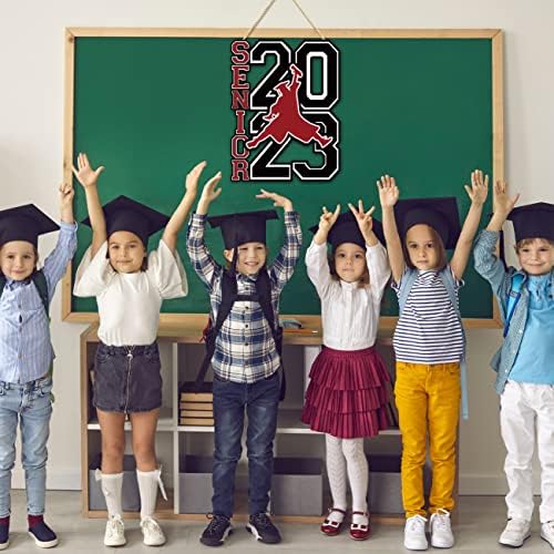Високи Украси за 2023 Година - Големи Дрвени Знаци за Дипломирање 16, 5х13 Инчи Високи Фото Реквизити Дипломиран Висечки Знак