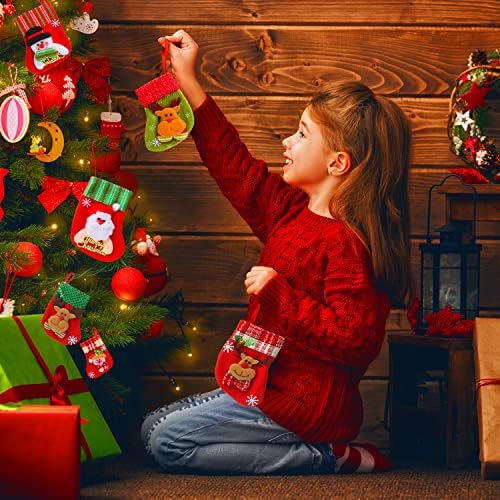 Божиќни чорапи на Луклег 8 парчиња, 6,3 x 4,7 инчи новогодишна елка што висат мини чорапи декор, 3Д Санта снежен човек елени