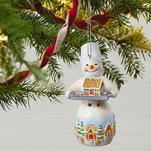Hallmark Keepsake Christmas Ornament 2018 година датира, снежен човек и ѓумбир куќа Снежап ложа ingerинџер Н. Серија Sweethaus 14