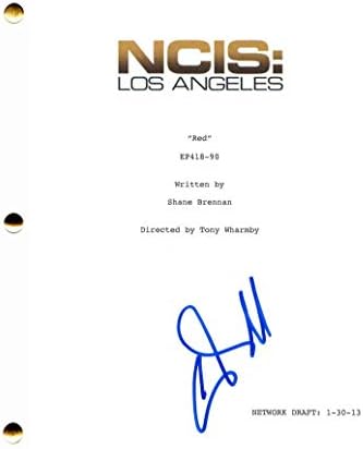 Крис О'Донел потпиша автограм - НЦИС: Скрипта со целосна епизода во Лос Анџелес - LL Cool J, Robin - Batman Forever, Batman & Robin, Vertical Limit
