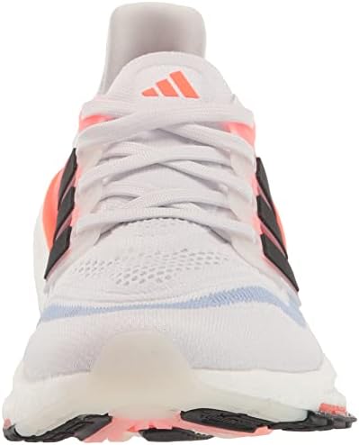 Чевли за трчање на светло за светло на Adidas ultraboost