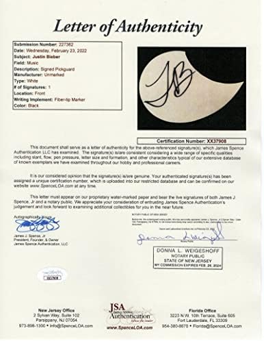 Justinастин Бибер потпиша автограм со целосна големина розова акустична гитара w/ Jamesејмс Спенс автентикација JSA COA - поп суперerstвезда, мојот