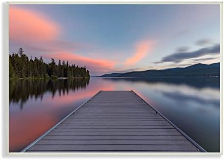Sumn Industries Serene Lake Dock Тивко розово рефлексија на изгрејсонце, дизајн на effеф По Фотографија