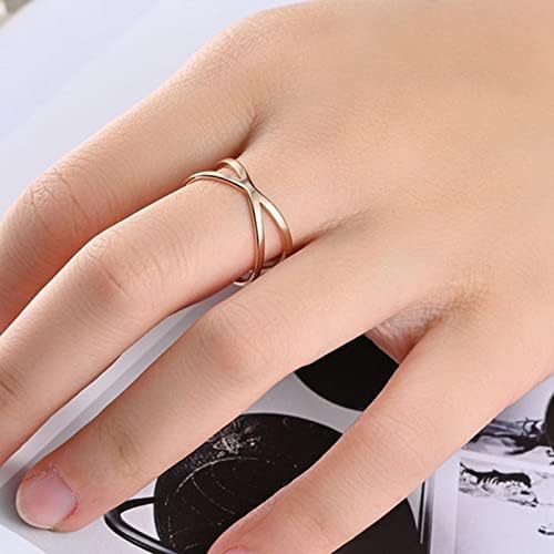 Maseенски моден ringsини ringsвони со нов прстен за анксиозност на цирконот. Унисекс прстен со монистра што се врти прстен креативен