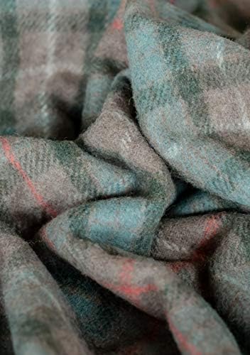 Компанијата Tartan Co. рециклираше волна ќебе во лов на Фрејзер, измолен тартан