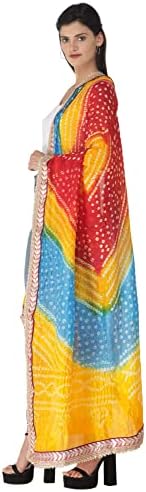 Егзотична Индија со повеќе обоени врски со дипата, Бандани Дупати од Гуџарат со границата со зари и монистра-уметничка свила