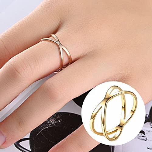 Maseенски моден ringsини ringsвони со нов прстен за анксиозност на цирконот. Унисекс прстен со монистра што се врти прстен