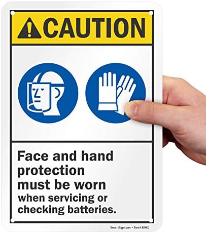 SmartSign 10 x 7 инчи „Внимание - заштитата на лицето и раката мора да се носи при сервисирање или проверка на батерии“ ANSI знак, дигитално