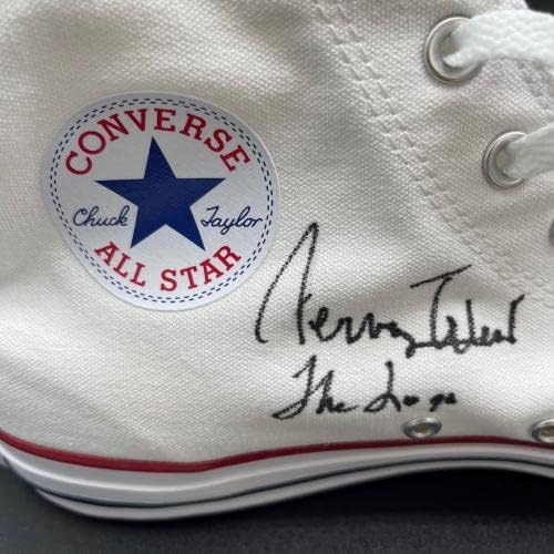 Jerryери Вест го потпиша Конверс Чак Тејлор лево чевли ПСА/ДНК Лос Анџелес Лејкерс - автограмирани патики во НБА