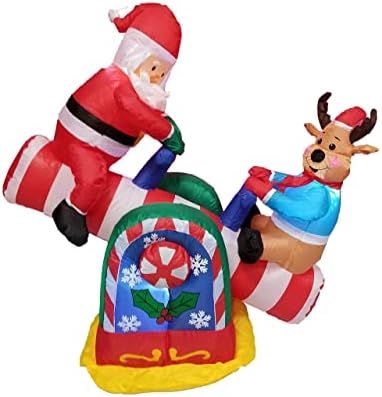 Два божиќни украси за украси, вклучува 5,3 нозе Божиќно надувување на Дедо Мраз погон трактор со пингвин и 4 анимирани надуени