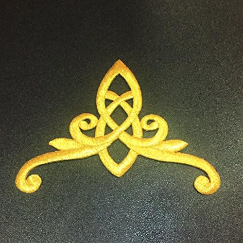 Портал Портал Златен келтски јазол 4,3 инчен круна извезена апликација Златна Троица