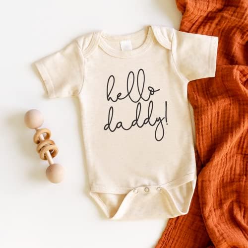 Bump и Beyond Designs Hello Daddy најава за бременост на сопруг