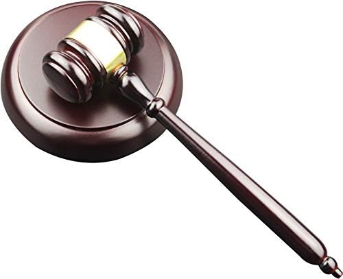 Дрвениот гавел и блок за продажба на аукција на судии за адвокат