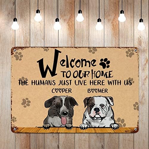 Алиојоит Смешно Куче Метален Знак Плакета Прилагодено Име На Кучиња Добредојдовте Во Нашиот Дом Луѓето Овде Со Нас Закачалка За Врата За Кучиња