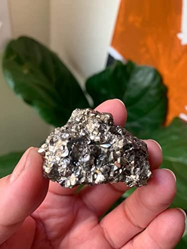Креации Аашита Креации Пирит Стоун Оригинални примероци на кластери - 40 до 80 грама висока енергија природно железо пирит камен златен