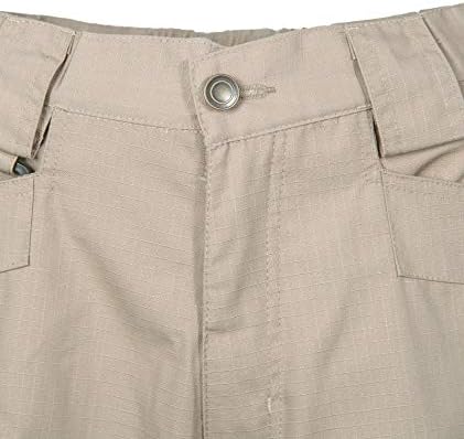 Машки карго шорцеви се вклопуваат во случајни лесни работи за пешачење со повеќе џебови